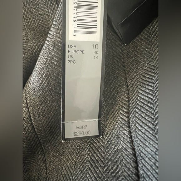 New NWT Tahari Grey Women’s 2-Piece Suit Set - Picture 3 of 4
